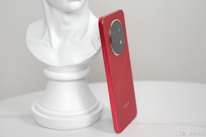 ：1999元起2025年全满贯耐用神机球王会OPPO A5 Pro开箱评测(图2)